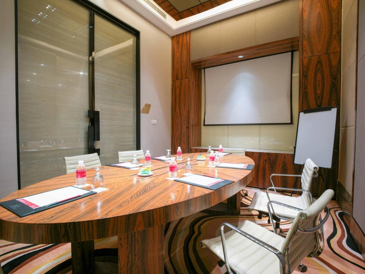 Ramada Plaza Pudong Airport - 3 Mins To Pvg Depature Floor & Check Entrance With Shuttle 酒店 4*