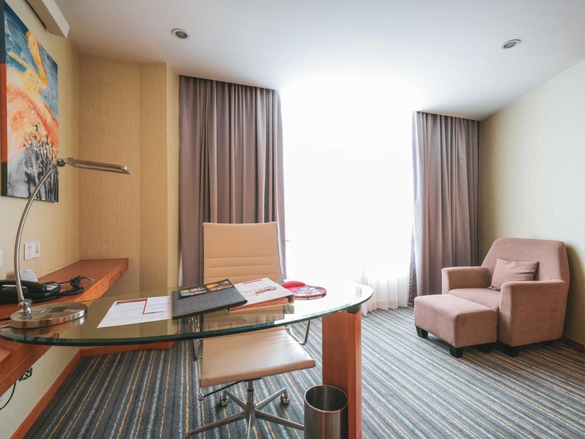 Ramada Plaza Pudong Airport - 3 Mins To Pvg Depature Floor & Check Entrance With Shuttle 酒店 4*