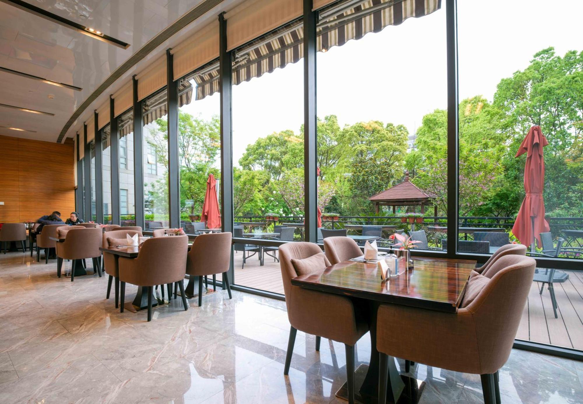 酒店 Ramada Plaza Pudong Airport - 3 Mins To Pvg Depature Floor & Check Entrance With Shuttle 4*