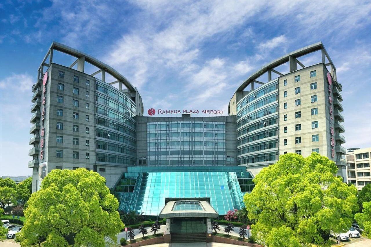 酒店 Ramada Plaza Pudong Airport - 3 Mins To Pvg Depature Floor & Check Entrance With Shuttle 上海