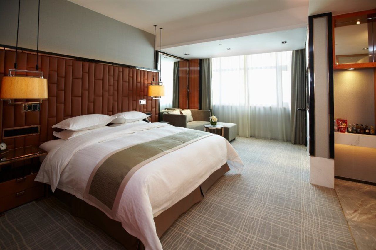 Ramada Plaza Pudong Airport - 3 Mins To Pvg Depature Floor & Check Entrance With Shuttle 酒店 4*